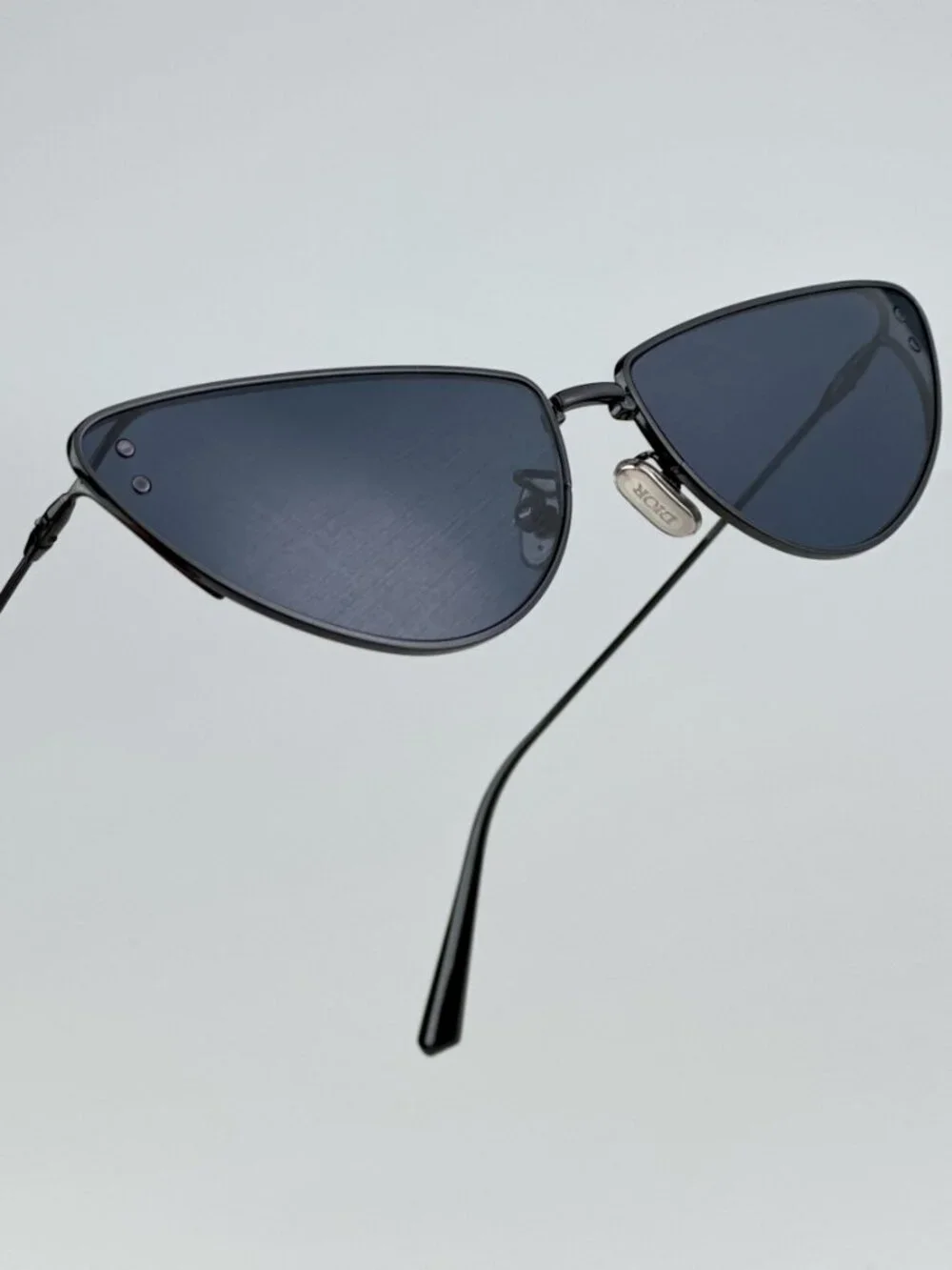 DIOR MISSDIOR B1U CD40094U 08V H4B0 GUNMETAL CAT EYE SUNGLASSES